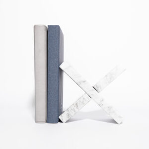 Podpórka do książek marmur Bianco Carrara 10x18cm