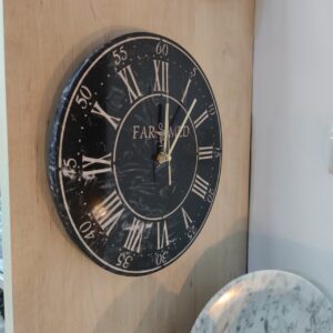 Zegar ścienny z marmuru Nero Marquina 30 cm dowolny grawer