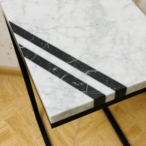Stolik pomocniczy czarno biały Carrara i Marquina 40 x 30cm