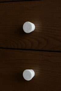 gałka meblowa z marmuru Bianco Carrara 