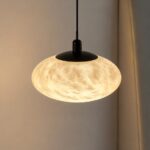 Lampa z alabastru Elara światło ciepłe